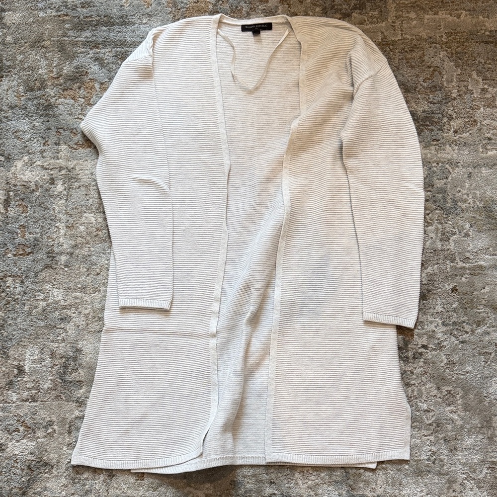 Banana Republic Light Gray Open-Front Cardigan